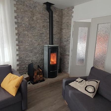Appartement entier indépendant au dessus de villa wi fi parking gratuit proche plage et centre ville Sanary-sur-Mer Exterior foto