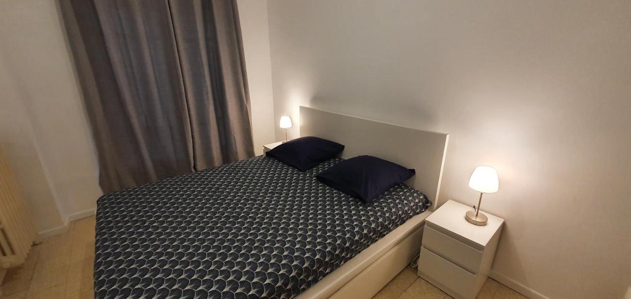 Appartement entier indépendant au dessus de villa wi fi parking gratuit proche plage et centre ville Sanary-sur-Mer Exterior foto
